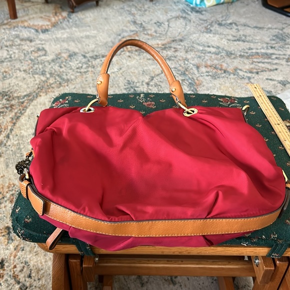 Vince Camuto cloth and leather maroon handbag snap closure inside zipper15 by 11 - Picture 5 of 10